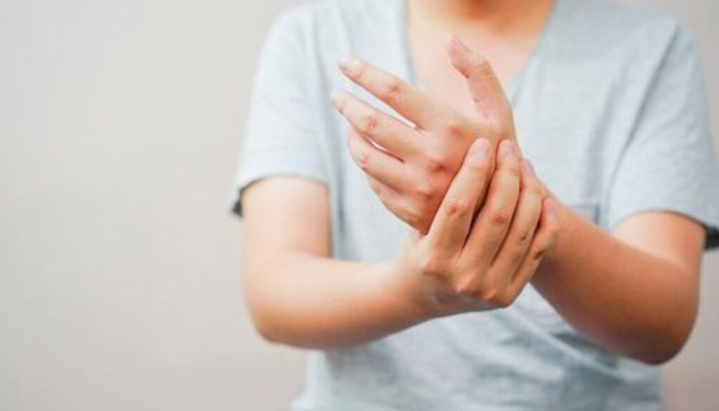 Gout nên uống thuốc khi nào